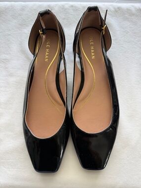 Cole Han Bria Cutout Flat Sz 9.5
